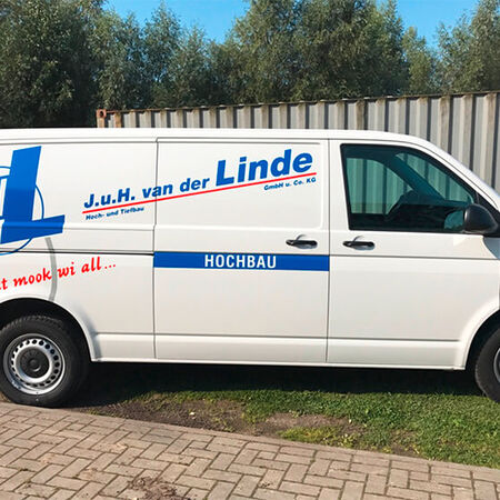 Fahrzeugwerbung: Transporter Fahrzeugbeschriftung, in mehrfarbig Plot - Hochleistungsfolie. Produziert von Logo Werbung aus Emden, in Niedersachsen.