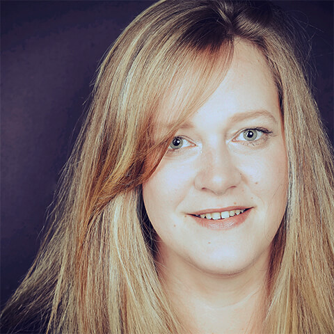 Bianca Herold - Mediengestalterin in Digital und Print - Fachrichtung Gestaltung und Technik. Das Team bei Logo Werbung aus Emden, in Niedersachsen.